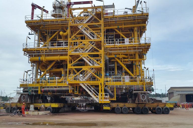1Project-Saipem-Total-Angola-FPSO-Kaombo-768x512